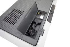 Vango E-Pinnacle 40L Coolbox 13 Vango E-Pinnacle 40L Coolbox -Outdoor Camping Store van 2021 essentials e pinnacle 40l lo 14